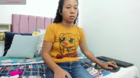 Snapshot of shira_sexylove chatting on February 16, 11:49 am shira_sexylove online show from February 16, 11:49 am