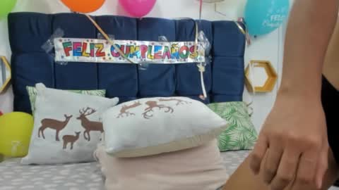 Snapshot of shira_sexylove chatting on January 26, 8:03 am shira_sexylove online show from January 26, 8:03 am