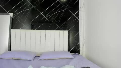 shirleyhott online show from September 30, 3:00 pm