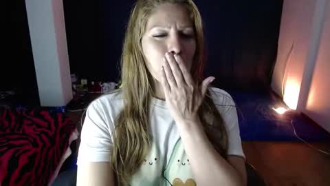 shirly online show from October 14, 2:58 am