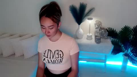 Snapshot of shivvariana_manflayer chatting on September 19, 11:08 pm WET AND WILD YHANNA online show from September 19, 11:08 pm