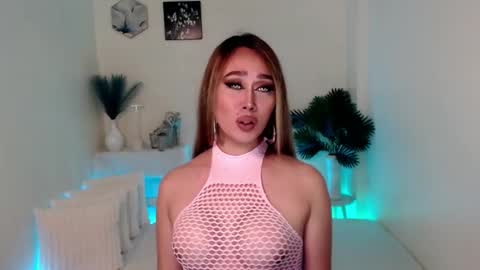Snapshot of shivvariana_manflayer chatting on September 18, 3:54 am WET AND WILD YHANNA online show from September 18, 3:54 am