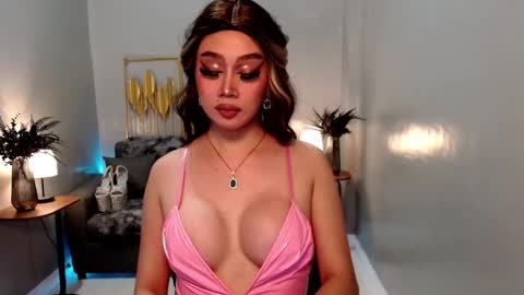 Snapshot of shivvariana_manflayer chatting on February 20, 4:18 am WET AND WILD YHANNA online show from February 20, 4:18 am