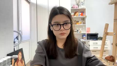 Marie online show from March 13, 12:30 pm