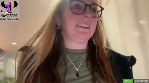 Snapshot of short_sweetpea chatting on March 8, 7:09 pm short sweetpea online show from March 8, 7:09 pm