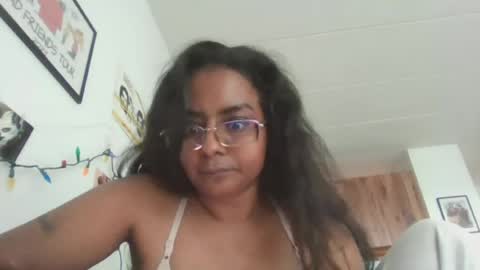 shortbrownbb online show from June 21, 8:15 pm