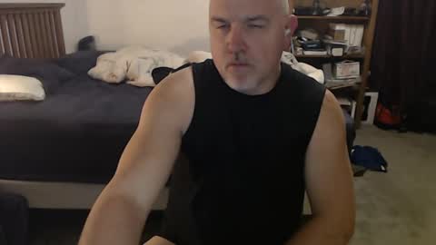 Snapshot of shortnthick4u chatting on January 4, 12:59 am shortnthick4u online show from January 4, 12:59 am