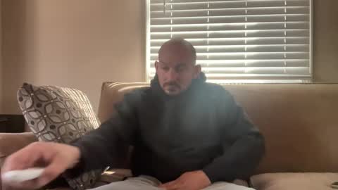 shouldadoneit online show from March 3, 5:52 pm
