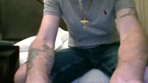 Snapshot of showoffjay46 chatting on January 18, 9:02 am showofjay online show from January 18, 9:02 am