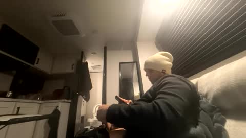 shred4dayz420 online show from April 16, 9:31 am