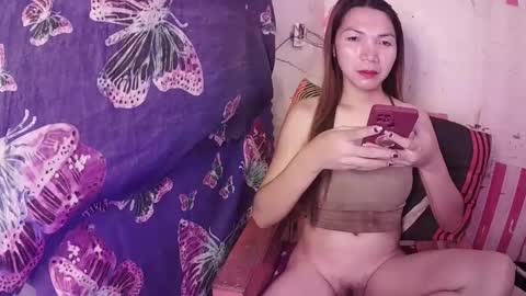 Snapshot of shujine683081 chatting on March 8, 8:35 pm juss online show from March 8, 8:35 pm