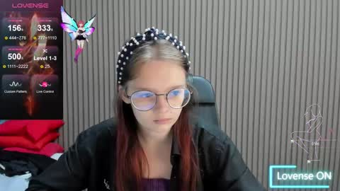 shy_elina01 online show from October 5, 10:23 am