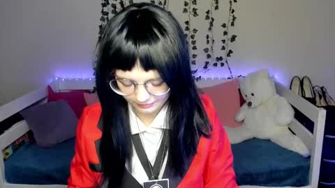 shy_elina01 online show from October 27, 10:48 am