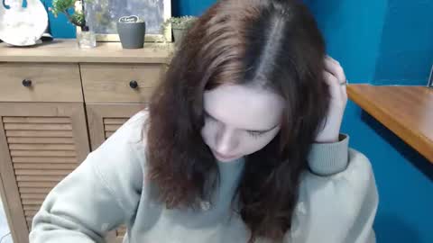 shy_lil online show from December 19, 2:45 pm