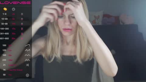 Snapshot of shy_moony chatting on February 6, 8:56 pm just Alex online show from February 6, 8:56 pm