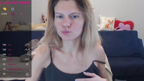 Snapshot of shy_moony chatting on December 14, 7:46 pm just Alex online show from December 14, 7:46 pm