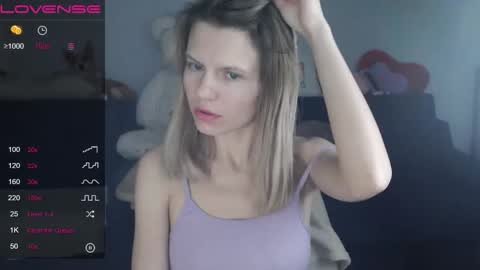 Snapshot of shy_moony chatting on February 25, 9:37 pm just Alex online show from February 25, 9:37 pm