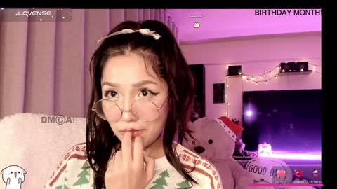 Snapshot of shyangie24 chatting on December 28, 3:37 am Angeline 3 independent come here when am horny... online show from December 28, 3:37 am