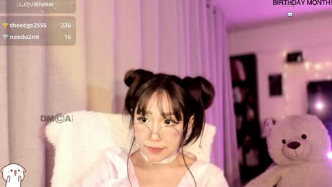 Snapshot of shyangie24 chatting on December 7, 5:54 am Angeline 3 independent come here when am horny... online show from December 7, 5:54 am