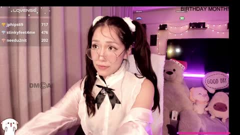 Snapshot of shyangie24 chatting on December 31, 4:49 am Angeline 3 independent come here when am horny... online show from December 31, 4:49 am