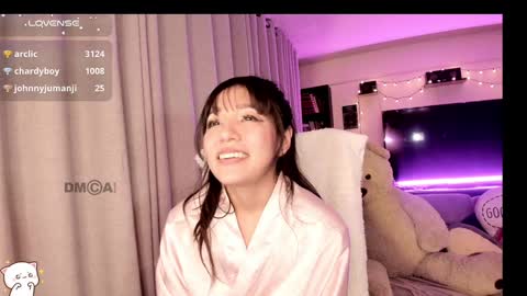 Snapshot of shyangie24 chatting on January 8, 7:03 am Angeline 3 independent come here when am horny... online show from January 8, 7:03 am