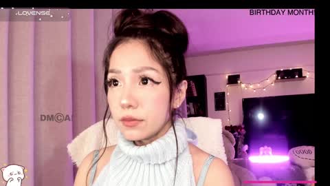 Snapshot of shyangie24 chatting on December 16, 2:47 am Angeline 3 independent come here when am horny... online show from December 16, 2:47 am