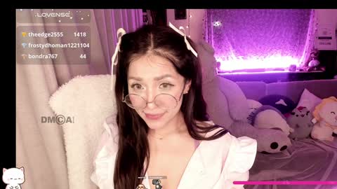 Snapshot of shyangie24 chatting on January 19, 6:20 am Angeline 3 independent come here when am horny... online show from January 19, 6:20 am