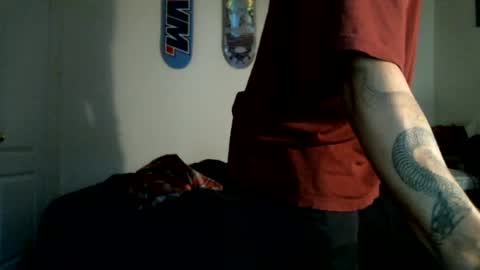 shyboyhugecum2020 online show from July 15, 4:29 am