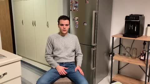 Cut Twunk Boy online show from April 23, 9:38 pm