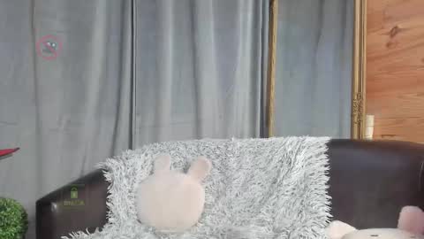 Snapshot of shydreamss chatting on September 17, 8:23 pm Anny online show from September 17, 8:23 pm