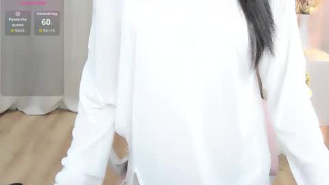 nana online show from July 12, 8:50 am