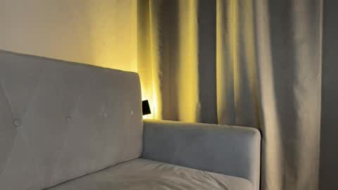 Amelia online show from March 21, 7:07 pm