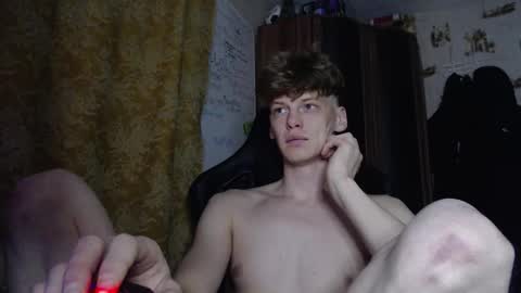 Tom and Betty online show from December 23, 3:56 am