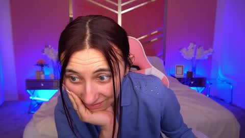 shyy_jany online show from May 5, 1:06 pm
