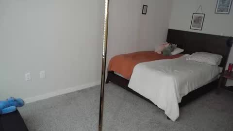 shypetitebaby online show from January 7, 3:28 pm