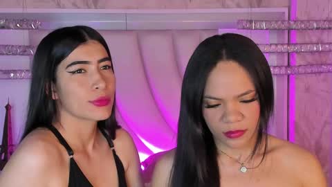 Siara and Zoe tattoo online show from May 11, 10:51 pm