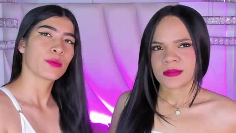 Siara and Zoe tattoo online show from April 25, 11:35 pm