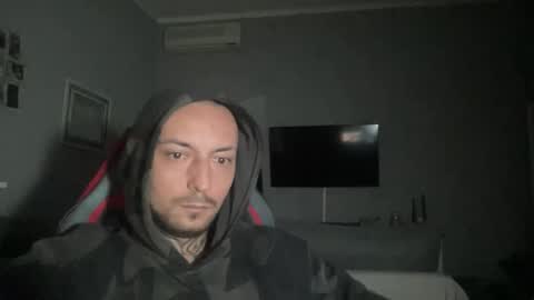 sidvicious23cm online show from February 7, 11:19 pm