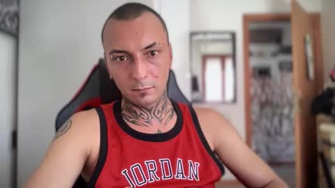 sidvicious23cm online show from September 19, 1:37 pm