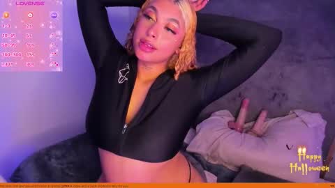 sienna_lux online show from October 17, 1:26 pm