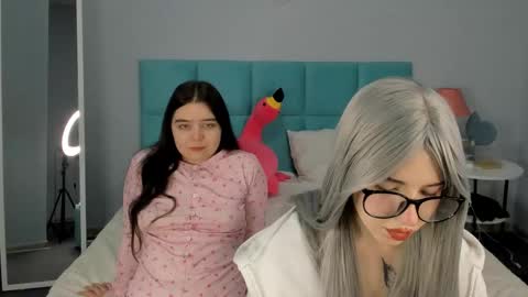 Sienna online show from October 14, 3:09 am