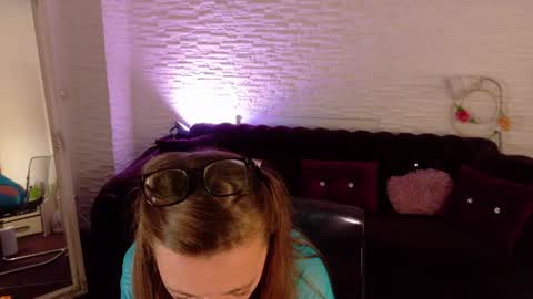 siennashinee online show from July 14, 7:08 pm