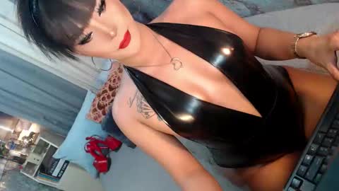 Sierrafina online show from March 29, 6:15 am