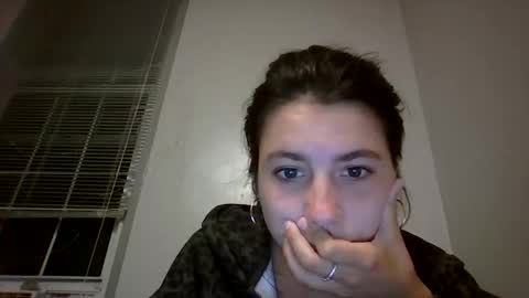 sierranovaa online show from April 14, 12:36 am