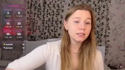 Chloe online show from October 25, 7:30 am