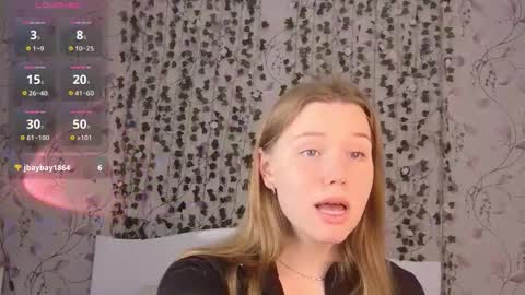 Chloe online show from October 18, 8:07 am