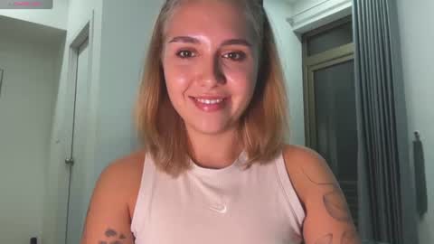 You fav Miss Si online show from June 22, 12:01 pm