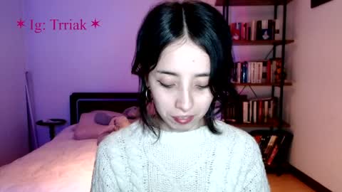 silkbite online show from April 18, 6:59 am