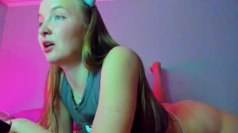 Mila online show from December 18, 9:48 am