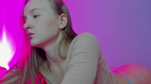 Mila online show from October 4, 9:40 am